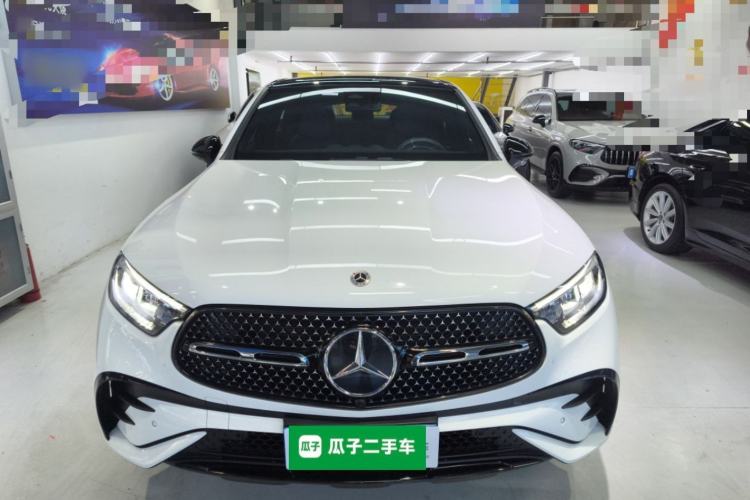 Used Mercedes-Benz GLC Coupe 2024 GLC 260 4MATIC Coupe SUV Exterior 1