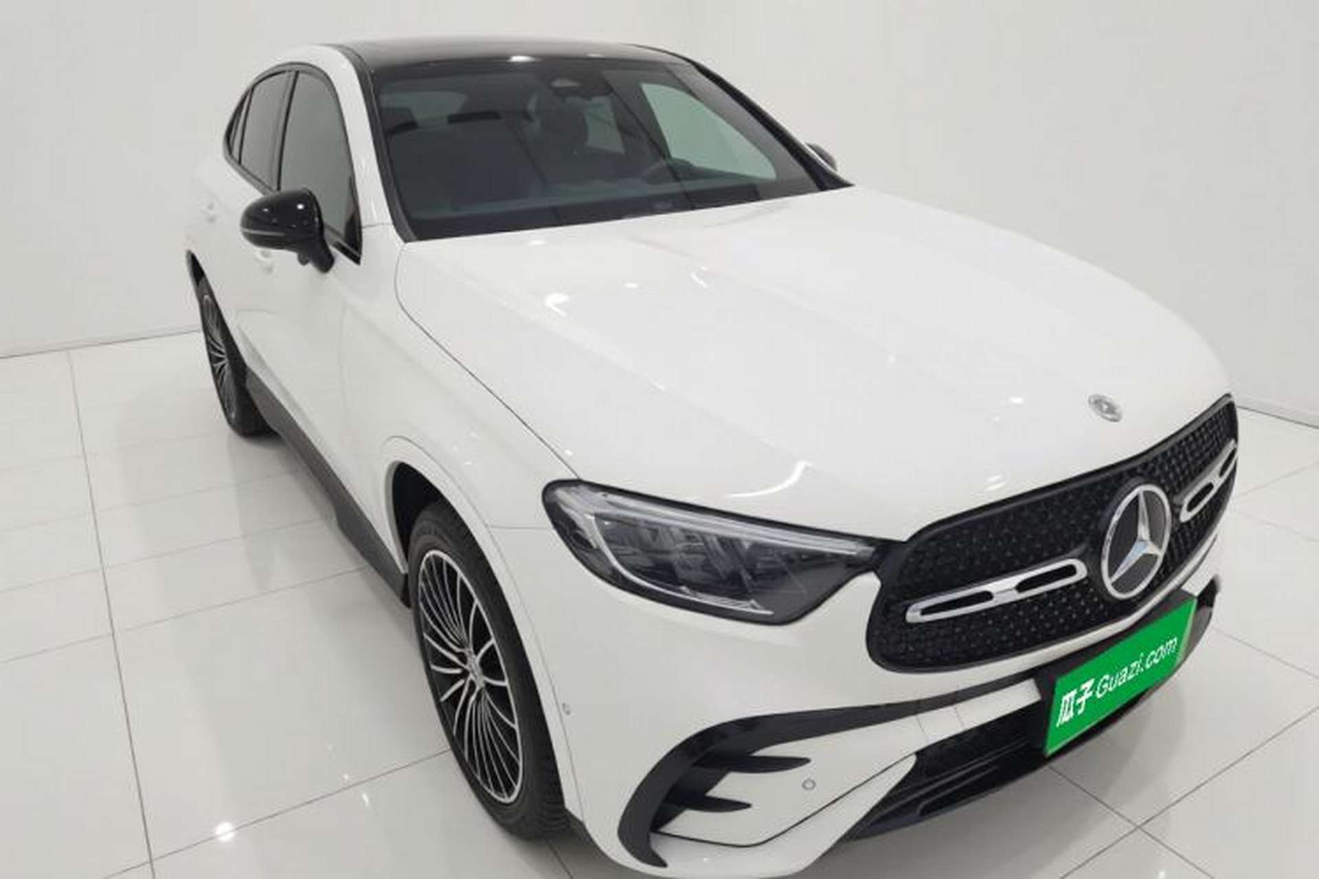 Used Mercedes-Benz GLC Coupe 2024 GLC 300 4MATIC Coupe SUV Exterior 2