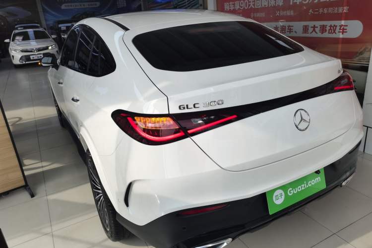 Used Mercedes-Benz GLC Coupe 2024 GLC 300 4MATIC Coupe SUV Exterior 3