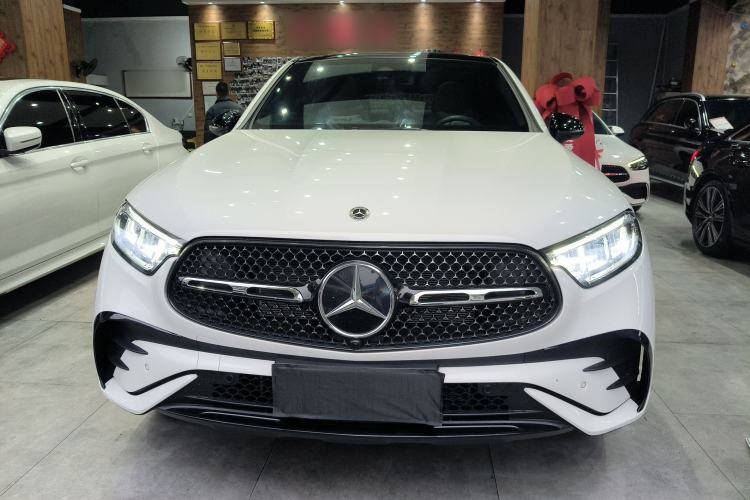 Used Mercedes-Benz GLC Coupe 2024 GLC 260 4MATIC Coupe SUV Front