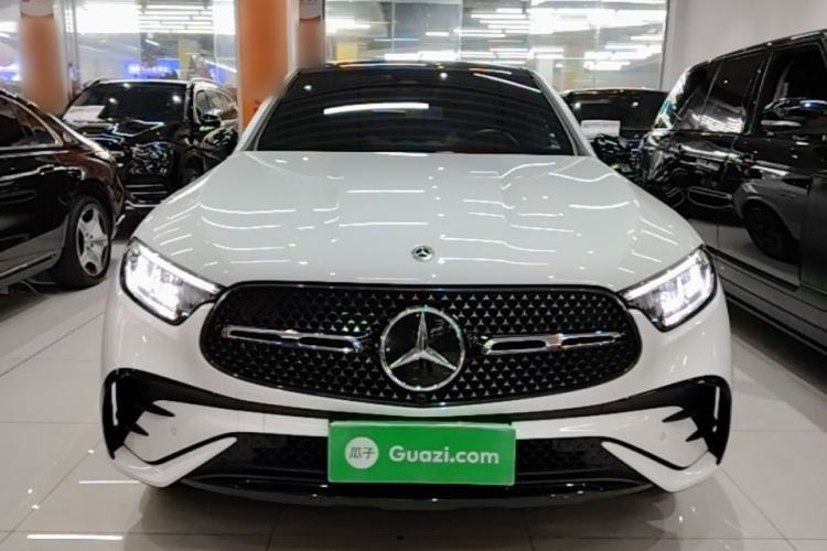 Used Mercedes-Benz GLC Coupe 2024 GLC 260 4MATIC Coupe SUV Front