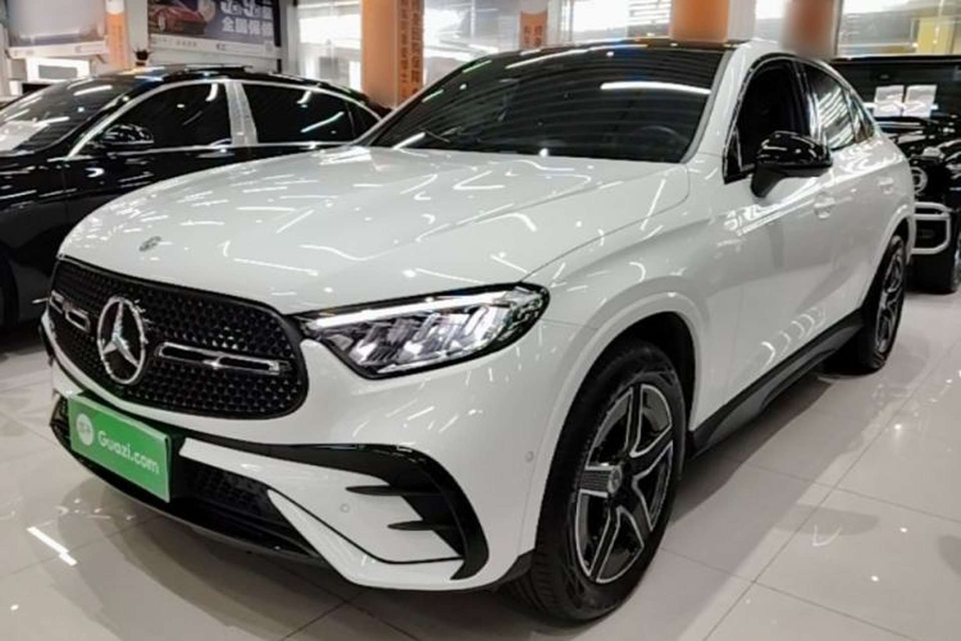 Used Mercedes-Benz GLC Coupe 2024 GLC 260 4MATIC Coupe SUV Front Left 45 Deg