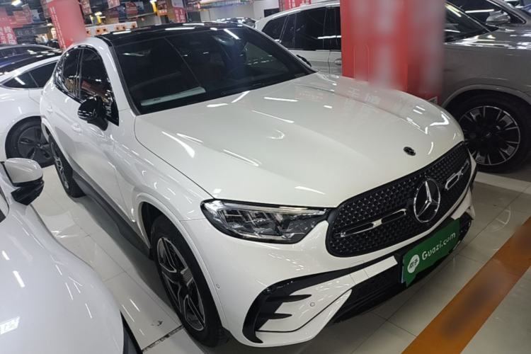 Used Mercedes-Benz GLC Coupe 2024 GLC 260 4MATIC Coupe SUV Front Right 45 Deg
