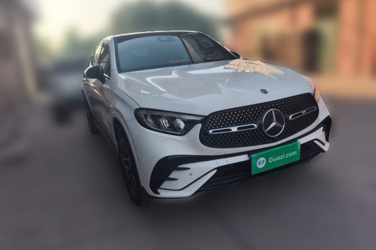Used Mercedes-Benz GLC Coupe 2024 GLC 260 4MATIC Coupe SUV Front Right 45 Deg
