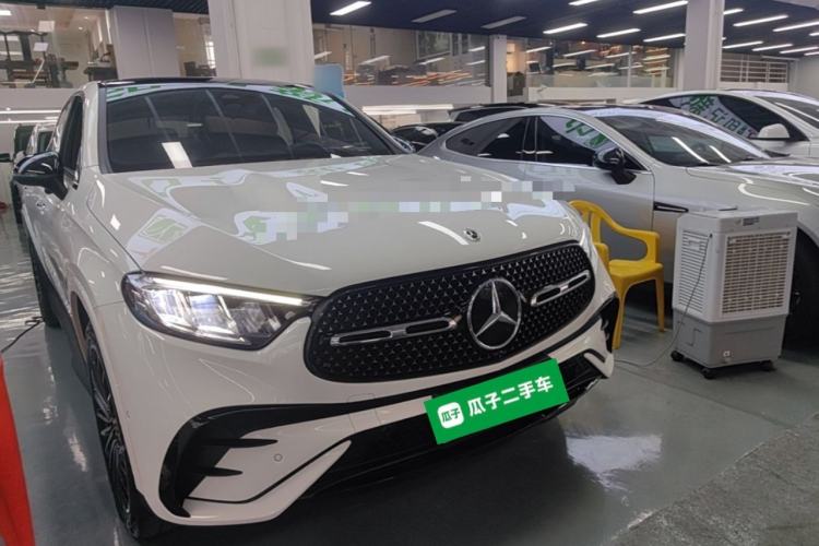 Used Mercedes-Benz GLC Coupe 2024 GLC 300 4MATIC Coupe SUV Front Right 45 Deg