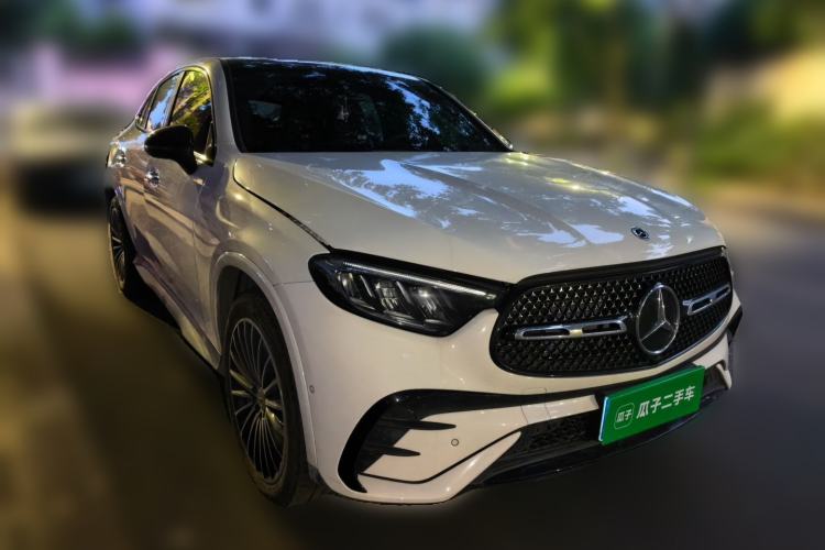 Used Mercedes-Benz GLC Coupe 2024 GLC 300 4MATIC Coupe SUV Front Right 45 Deg