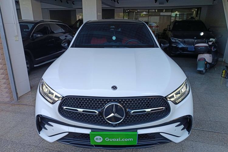 Used Mercedes-Benz GLC Coupe 2024 GLC 300 4MATIC Coupe SUV Front