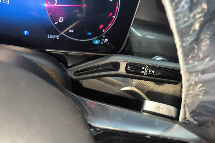Used Mercedes-Benz GLC Coupe 2024 GLC 260 4MATIC Coupe SUV Gear Lever