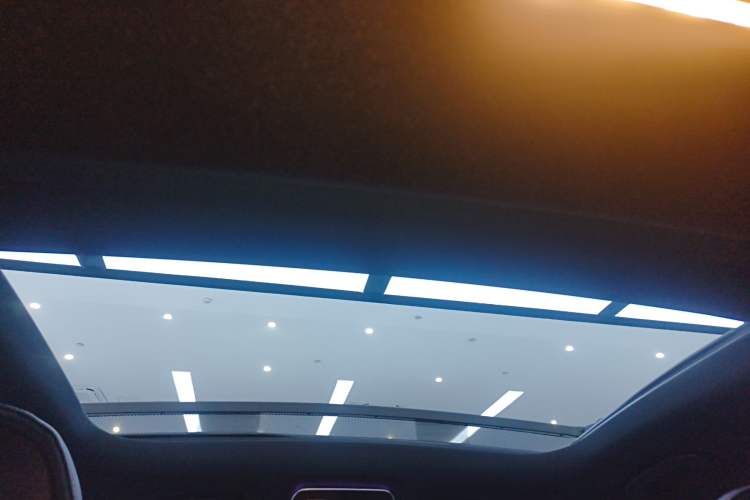 Used Mercedes-Benz GLC Coupe 2024 GLC 260 4MATIC Coupe SUV Headliner