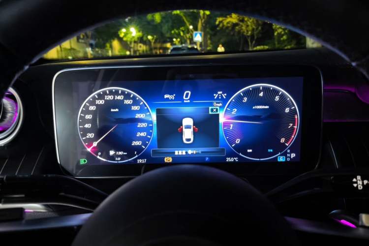 Used Mercedes-Benz GLC Coupe 2024 GLC 300 4MATIC Coupe SUV Instrument Cluster