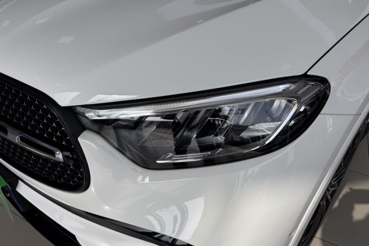Used Mercedes-Benz GLC Coupe 2024 GLC 300 4MATIC Coupe SUV Left Front Headlight