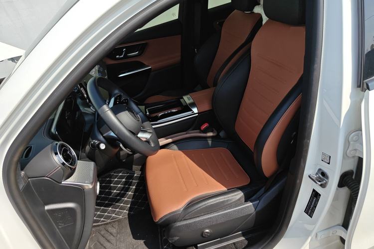 Used Mercedes-Benz GLC Coupe 2024 GLC 260 4MATIC Coupe SUV Left Front Seat