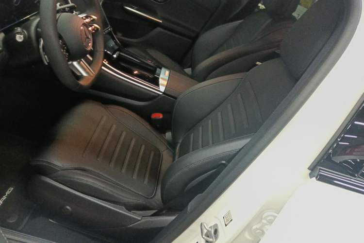 Used Mercedes-Benz GLC Coupe 2024 GLC 260 4MATIC Coupe SUV Left Front Seat