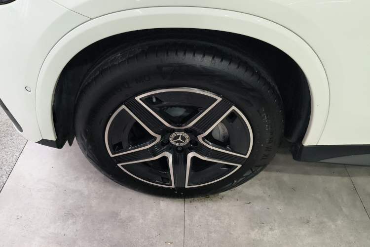 Used Mercedes-Benz GLC Coupe 2024 GLC 260 4MATIC Coupe SUV Left Front Wheel Hub