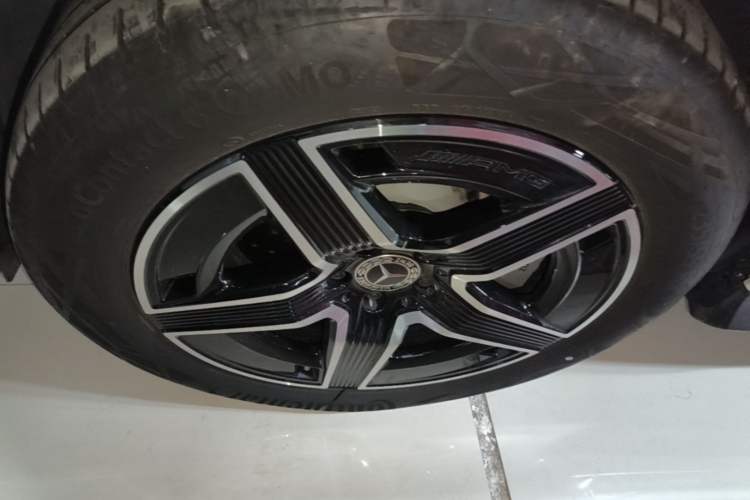 Used Mercedes-Benz GLC Coupe 2024 GLC 260 4MATIC Coupe SUV Left Front Wheel Hub