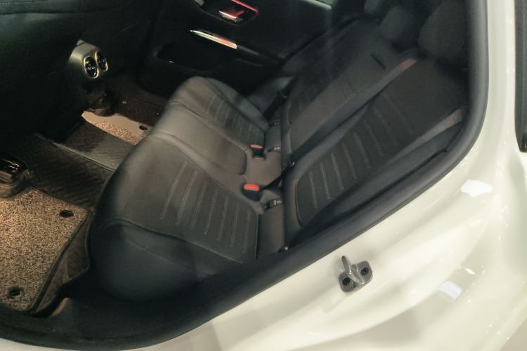 Used Mercedes-Benz GLC Coupe 2024 GLC 260 4MATIC Coupe SUV Left Rear Seat