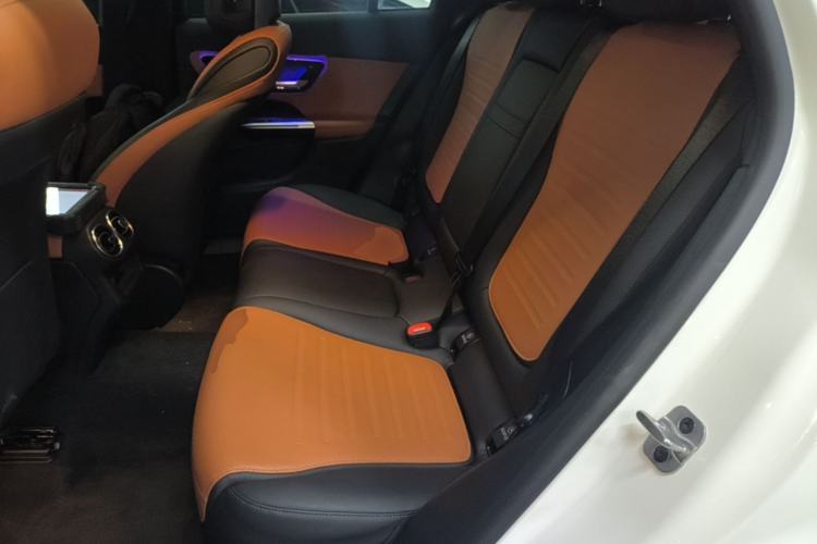Used Mercedes-Benz GLC Coupe 2024 GLC 260 4MATIC Coupe SUV Left Rear Seat