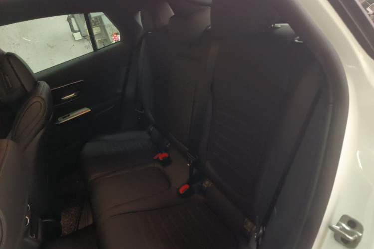 Used Mercedes-Benz GLC Coupe 2024 GLC 260 4MATIC Coupe SUV Left Rear Seat