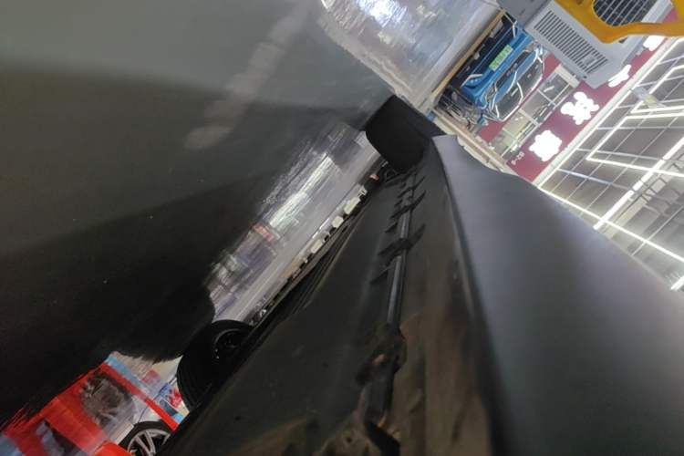 Used Mercedes-Benz GLC Coupe 2024 GLC 300 4MATIC Coupe SUV Left Side Sill