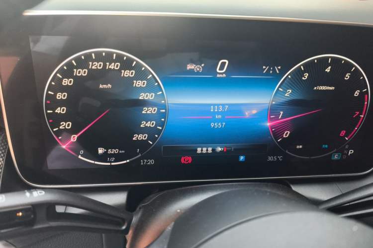 Used Mercedes-Benz GLC Coupe 2024 GLC 260 4MATIC Coupe SUV Odometer Close Up