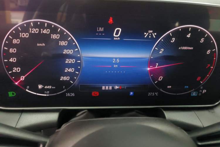 Used Mercedes-Benz GLC Coupe 2024 GLC 260 4MATIC Coupe SUV Odometer Close Up