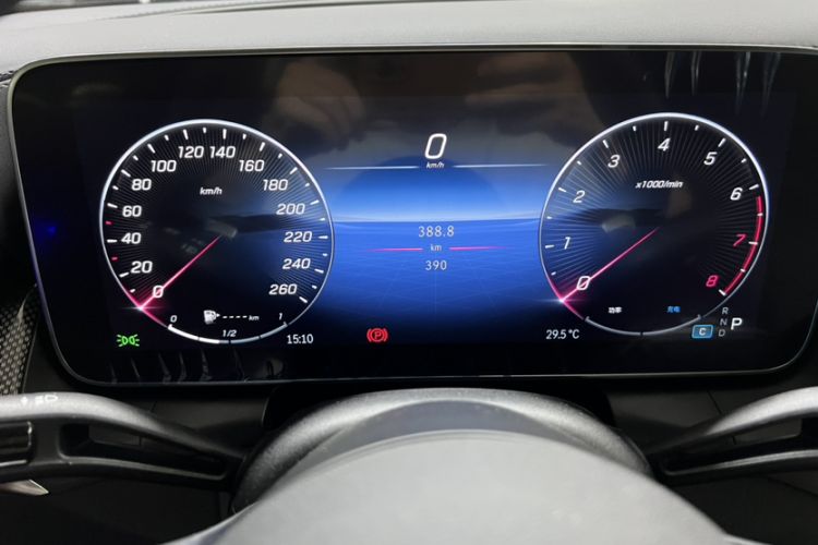 Used Mercedes-Benz GLC Coupe 2024 GLC 260 4MATIC Coupe SUV Odometer Close Up