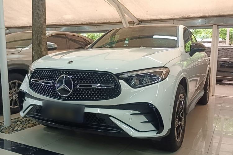 Used Mercedes-Benz GLC Coupe 2024 GLC 260 4MATIC Coupe SUV Guazi used car, China used car export, Used car for sale, Used cars, Cheapest cars for sale