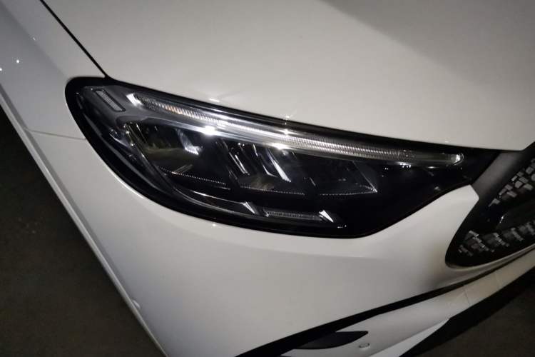Used Mercedes-Benz GLC Coupe 2024 GLC 300 4MATIC Coupe SUV Right Front Headlight