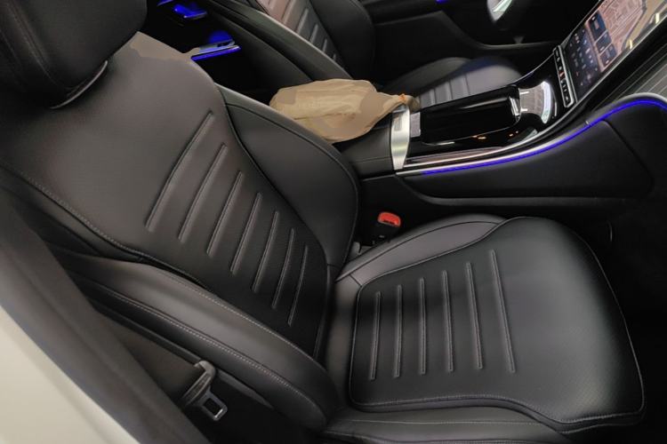 Used Mercedes-Benz GLC Coupe 2024 GLC 300 4MATIC Coupe SUV Right Front Seat