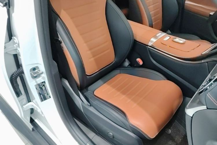 Used Mercedes-Benz GLC Coupe 2024 GLC 260 4MATIC Coupe SUV Right Front Seat