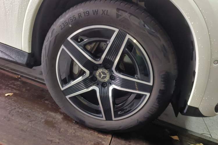 Used Mercedes-Benz GLC Coupe 2024 GLC 260 4MATIC Coupe SUV Right Front Wheel Hub