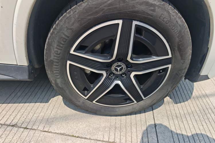 Used Mercedes-Benz GLC Coupe 2024 GLC 260 4MATIC Coupe SUV Right Front Wheel Hub