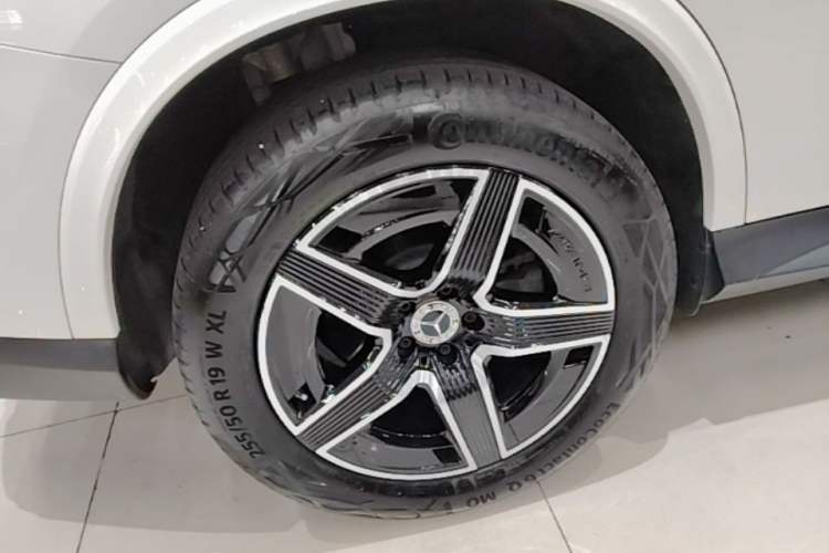 Used Mercedes-Benz GLC Coupe 2024 GLC 260 4MATIC Coupe SUV Right Rear Wheel Hub