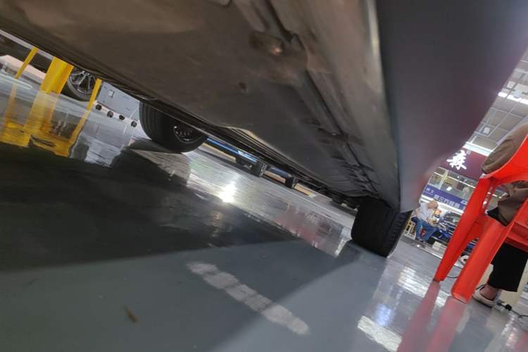 Used Mercedes-Benz GLC Coupe 2024 GLC 300 4MATIC Coupe SUV Right Side Sill