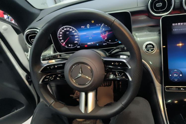 Used Mercedes-Benz GLC Coupe 2024 GLC 260 4MATIC Coupe SUV Steering Wheel