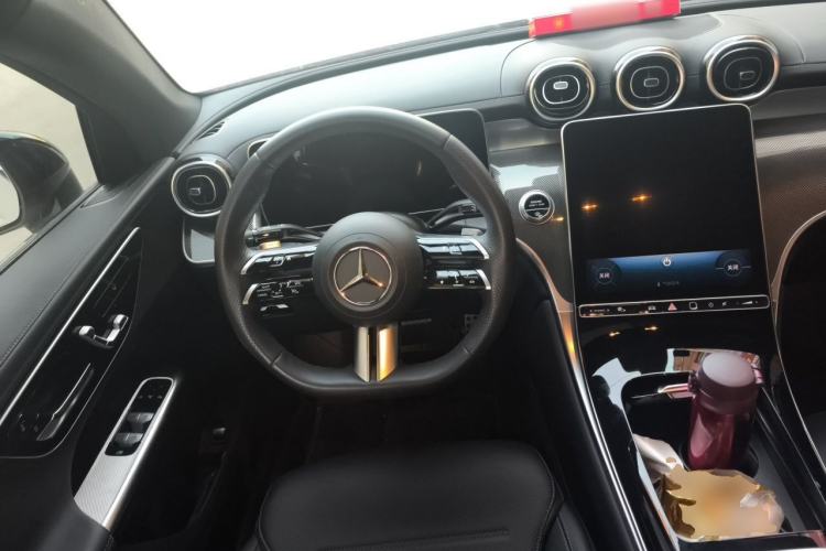 Used Mercedes-Benz GLC Coupe 2024 GLC 260 4MATIC Coupe SUV Steering Wheel
