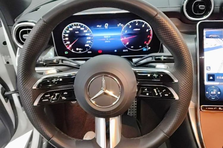 Used Mercedes-Benz GLC Coupe 2024 GLC 260 4MATIC Coupe SUV Steering Wheel