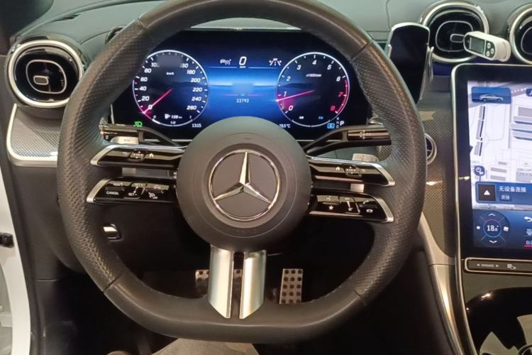 Used Mercedes-Benz GLC Coupe 2024 GLC 260 4MATIC Coupe SUV Steering Wheel