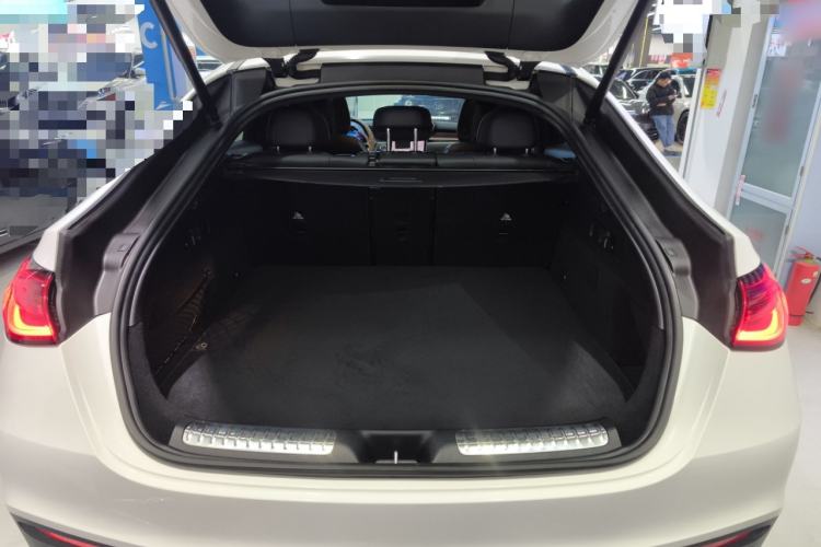 Used Mercedes-Benz GLC Coupe 2024 GLC 260 4MATIC Coupe SUV Trunk