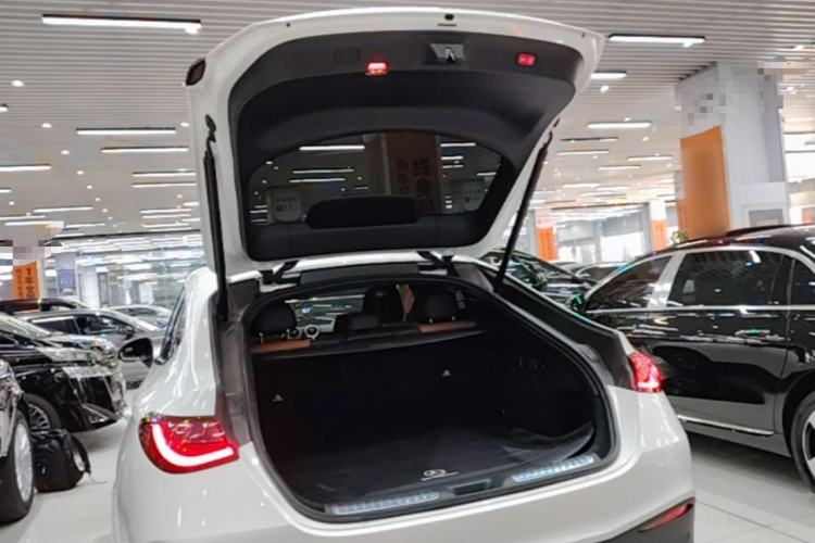 Used Mercedes-Benz GLC Coupe 2024 GLC 260 4MATIC Coupe SUV Trunk
