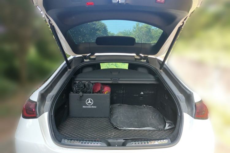 Used Mercedes-Benz GLC Coupe 2024 GLC 260 4MATIC Coupe SUV Trunk