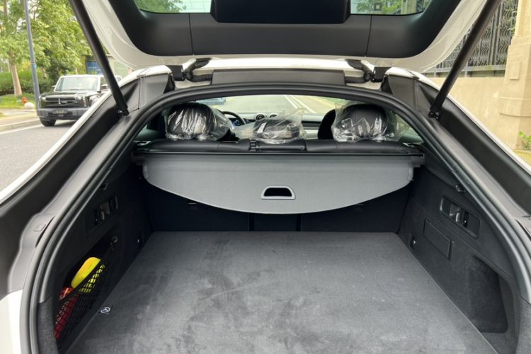 Used Mercedes-Benz GLC Coupe 2024 GLC 260 4MATIC Coupe SUV Trunk