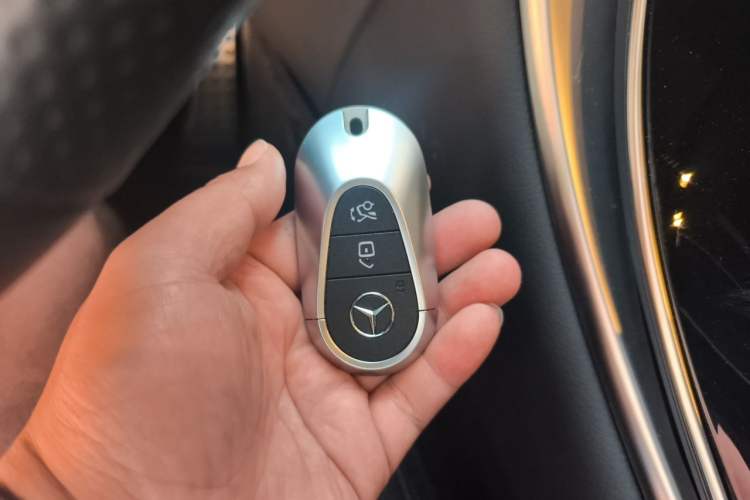 Used Mercedes-Benz GLC Coupe 2024 GLC 260 4MATIC Coupe SUV Vehicle Key
