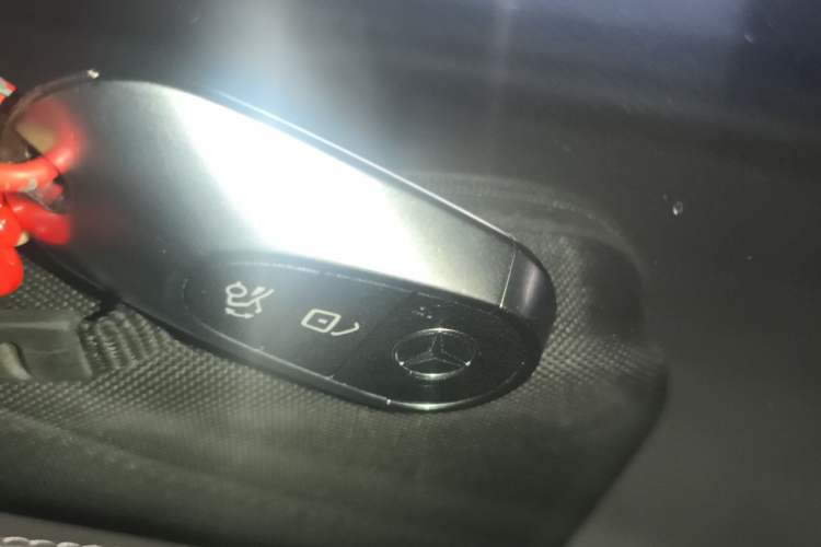 Used Mercedes-Benz GLC Coupe 2024 GLC 260 4MATIC Coupe SUV Vehicle Key