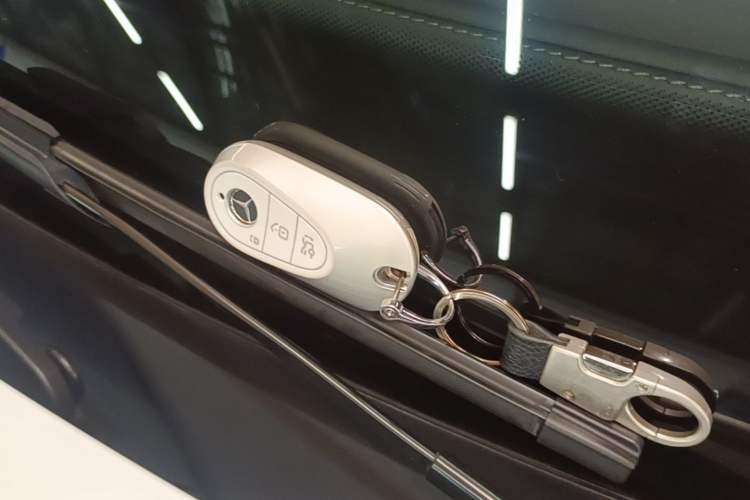 Used Mercedes-Benz GLC Coupe 2024 GLC 260 4MATIC Coupe SUV Vehicle Key