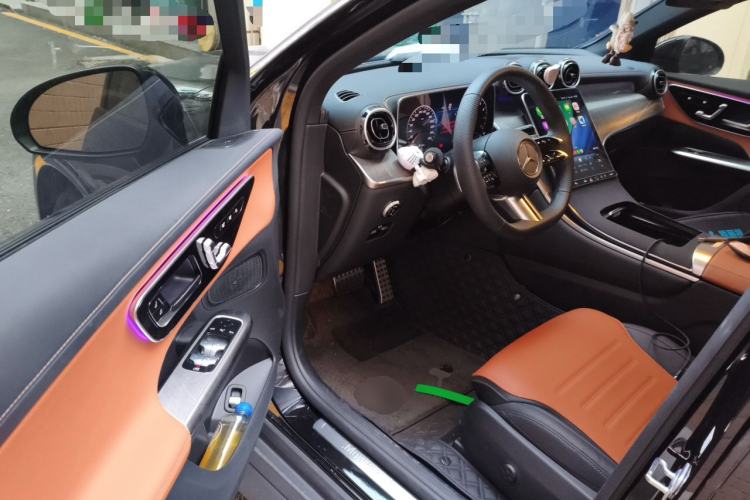 Used Mercedes-Benz GLC Coupe 2025-Year Restyled GLC 260 4MATIC Coupe SUV Driver Seat