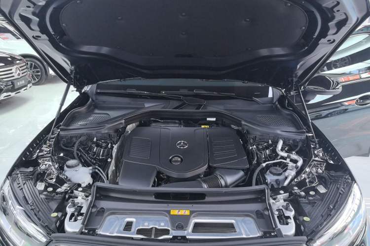 Used Mercedes-Benz GLC Coupe 2025-Year Restyled GLC 260 4MATIC Coupe SUV Engine Bay