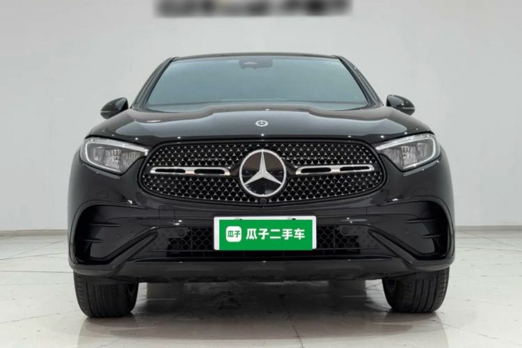Used Mercedes-Benz GLC Coupe 2025 GLC 260 4MATIC Coupe SUV Exterior 1