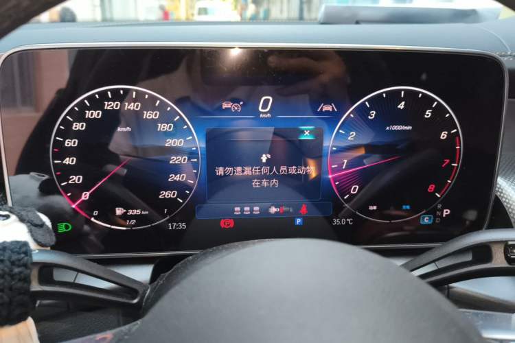 Used Mercedes-Benz GLC Coupe 2025-Year Restyled GLC 260 4MATIC Coupe SUV Instrument Cluster