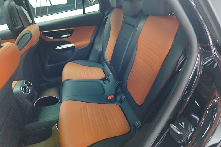Used Mercedes-Benz GLC Coupe 2025-Year Restyled GLC 260 4MATIC Coupe SUV Interior 4